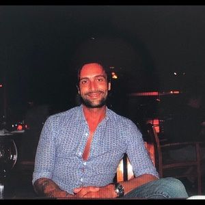 Meet your Posher, Pierre